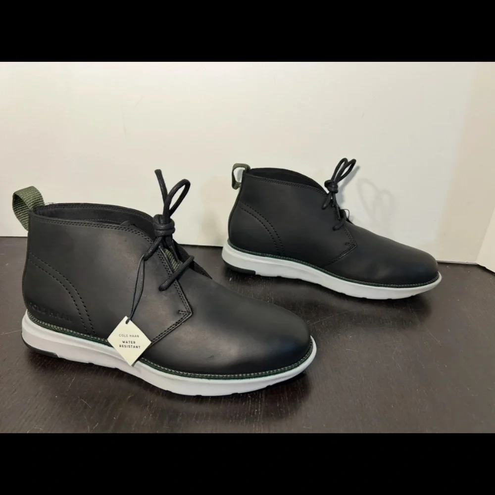 Cole Haan Grand Atlantic Chukka Water Resistant Leather Boots Black/Grey Men 8M